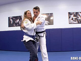 Karate Cram fucks his Student apt after size fight